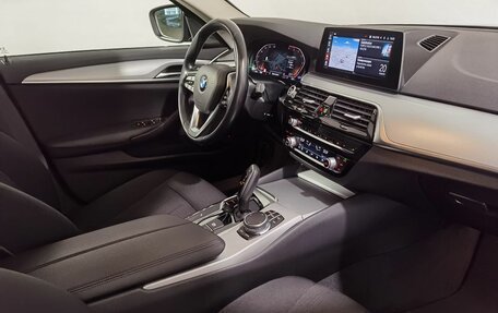 BMW 5 серия, 2019 год, 3 699 000 рублей, 19 фотография
