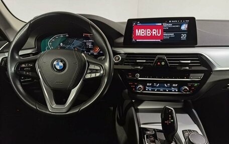 BMW 5 серия, 2019 год, 3 699 000 рублей, 21 фотография