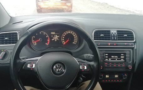 Volkswagen Polo VI (EU Market), 2017 год, 1 400 000 рублей, 3 фотография