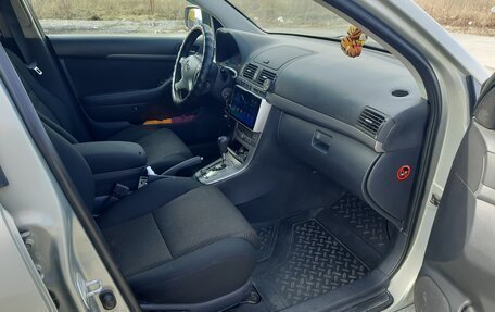 Toyota Avensis III рестайлинг, 2006 год, 1 150 000 рублей, 5 фотография
