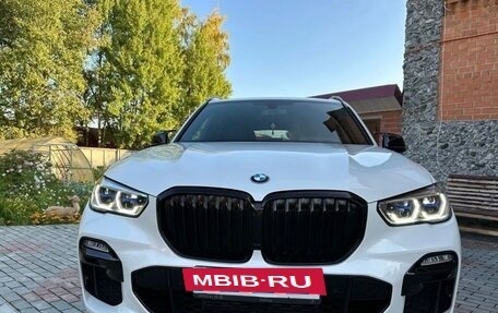 BMW X5, 2019 год, 8 900 000 рублей, 3 фотография