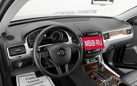Volkswagen Touareg III, 2013 год, 1 996 000 рублей, 10 фотография
