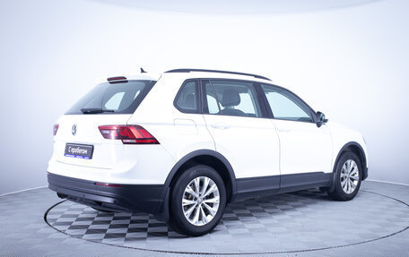 Volkswagen Tiguan II, 2018 год, 2 190 000 рублей, 5 фотография