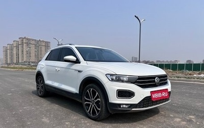 Volkswagen T-Roc I, 2021 год, 1 840 000 рублей, 1 фотография