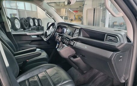 Volkswagen Multivan T6 рестайлинг, 2020 год, 5 300 000 рублей, 10 фотография