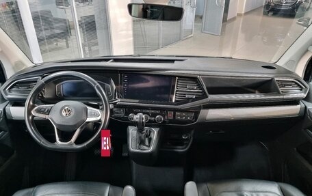 Volkswagen Multivan T6 рестайлинг, 2020 год, 5 300 000 рублей, 12 фотография