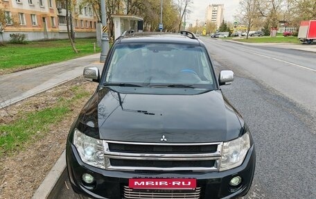 Mitsubishi Pajero IV, 2013 год, 2 200 000 рублей, 3 фотография