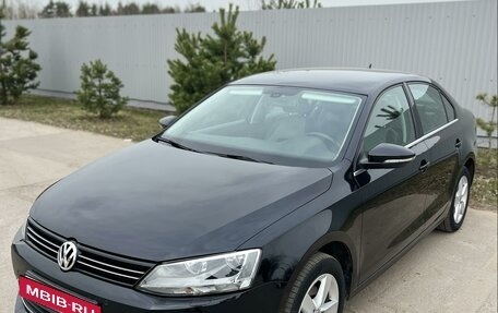 Volkswagen Jetta VI, 2013 год, 1 500 000 рублей, 6 фотография