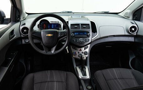 Chevrolet Aveo III, 2014 год, 860 000 рублей, 6 фотография