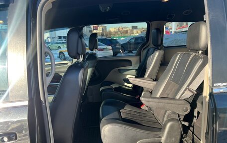 Dodge Caravan V, 2018 год, 2 113 000 рублей, 4 фотография