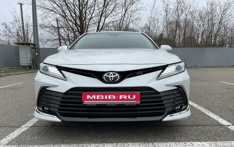 Toyota Camry, 2021 год, 4 000 000 рублей, 4 фотография
