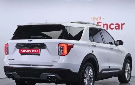 Ford Explorer VI, 2021 год, 4 980 000 рублей, 2 фотография