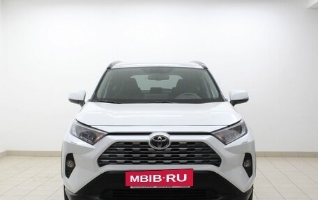Toyota RAV4, 2020 год, 3 830 000 рублей, 2 фотография