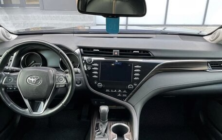Toyota Camry, 2019 год, 3 100 000 рублей, 6 фотография