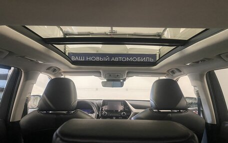Toyota Highlander, 2021 год, 6 799 000 рублей, 4 фотография