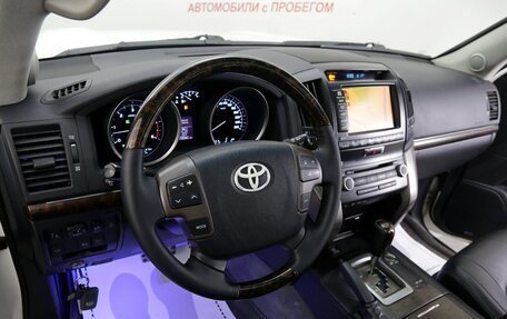 Toyota Land Cruiser 200, 2011 год, 2 899 000 рублей, 14 фотография