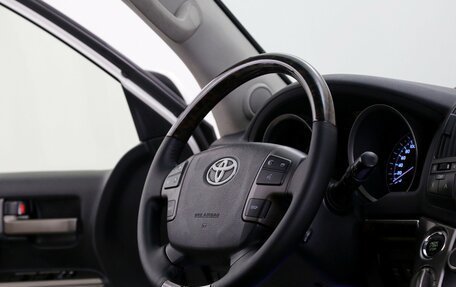 Toyota Land Cruiser 200, 2011 год, 2 899 000 рублей, 10 фотография