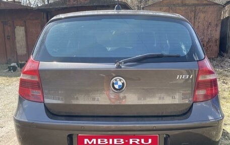 BMW 1 серия, 2007 год, 950 000 рублей, 2 фотография