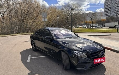 Mercedes-Benz E-Класс, 2019 год, 5 500 000 рублей, 3 фотография