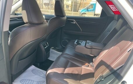 Lexus RX IV рестайлинг, 2020 год, 5 350 000 рублей, 10 фотография