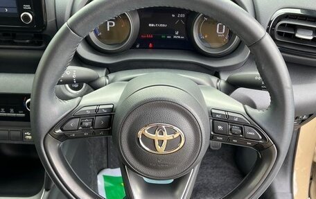 Toyota Yaris Cross, 2021 год, 1 580 000 рублей, 7 фотография