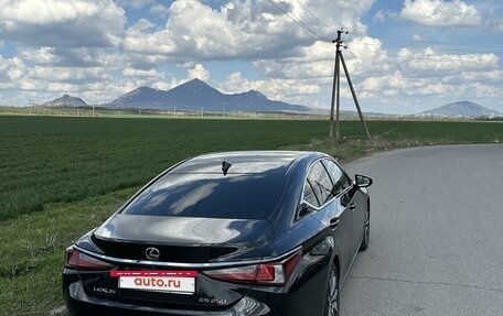 Lexus ES VII, 2018 год, 4 000 000 рублей, 3 фотография