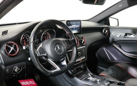 Mercedes-Benz A-Класс AMG, 2015 год, 2 945 000 рублей, 13 фотография