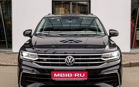 Volkswagen Tiguan II, 2023 год, 4 930 777 рублей, 2 фотография