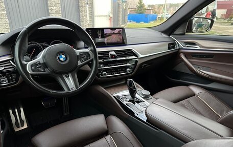 BMW 5 серия, 2018 год, 5 400 000 рублей, 15 фотография
