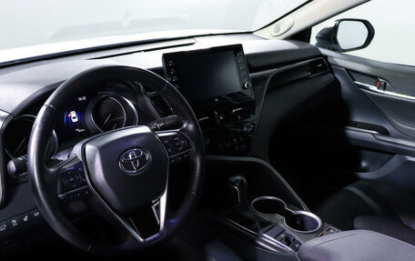 Toyota Camry, 2021 год, 3 700 000 рублей, 14 фотография