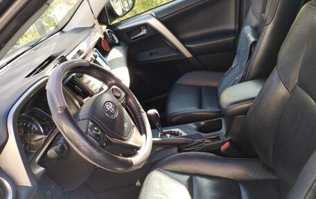Toyota RAV4, 2013 год, 1 850 000 рублей, 10 фотография