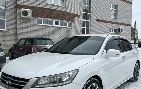 Honda Accord IX рестайлинг, 2013 год, 1 820 000 рублей, 2 фотография