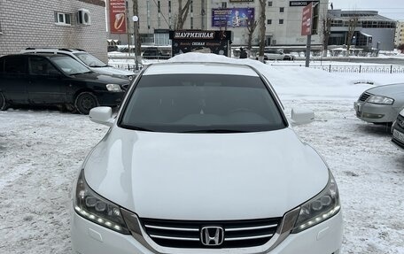 Honda Accord IX рестайлинг, 2013 год, 1 820 000 рублей, 5 фотография