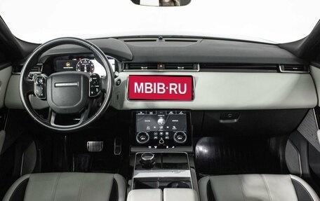 Land Rover Range Rover Velar I, 2017 год, 3 950 000 рублей, 15 фотография