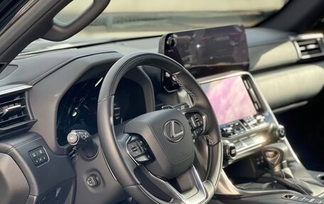 Lexus LX, 2023 год, 18 500 000 рублей, 16 фотография