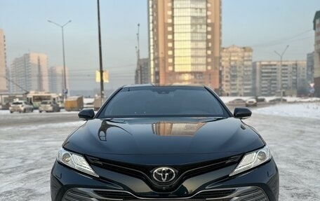 Toyota Camry, 2019 год, 3 900 000 рублей, 4 фотография