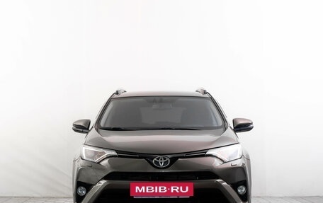 Toyota RAV4, 2017 год, 2 939 000 рублей, 2 фотография