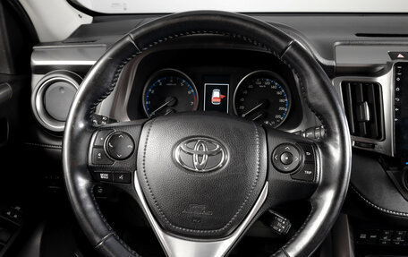 Toyota RAV4, 2017 год, 2 939 000 рублей, 11 фотография