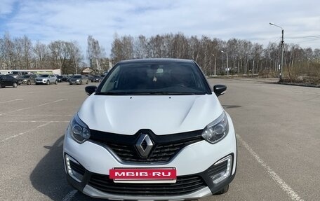 Renault Kaptur I рестайлинг, 2017 год, 1 420 000 рублей, 8 фотография