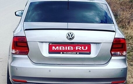 Volkswagen Polo VI (EU Market), 2018 год, 1 070 000 рублей, 2 фотография