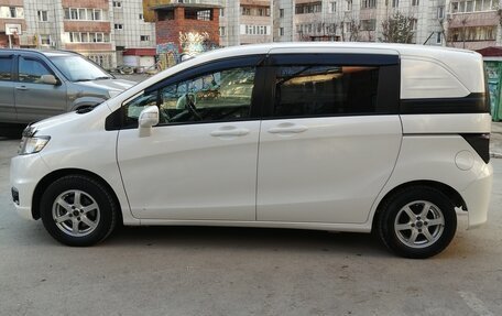 Honda Freed I, 2012 год, 1 220 000 рублей, 4 фотография