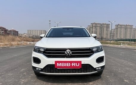 Volkswagen T-Roc I, 2021 год, 1 840 000 рублей, 2 фотография