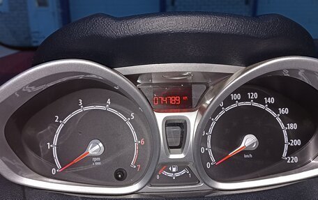 Ford Fiesta, 2011 год, 800 000 рублей, 3 фотография