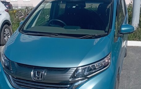Honda Freed II, 2018 год, 1 900 000 рублей, 6 фотография