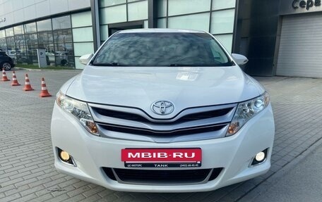Toyota Venza I, 2013 год, 2 490 000 рублей, 2 фотография