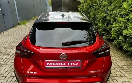 Nissan Juke II, 2021 год, 2 850 000 рублей, 6 фотография