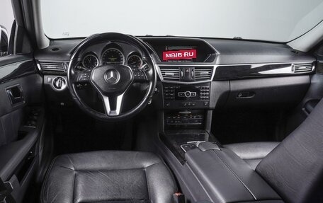 Mercedes-Benz E-Класс, 2012 год, 1 869 000 рублей, 6 фотография