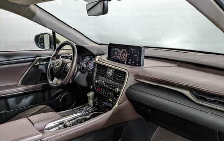 Lexus RX IV рестайлинг, 2021 год, 6 100 000 рублей, 13 фотография