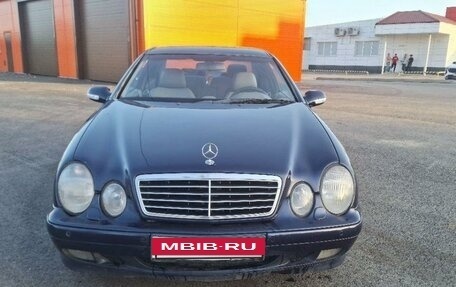 Mercedes-Benz CLK-Класс, 2000 год, 500 000 рублей, 2 фотография