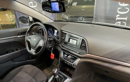 Hyundai Elantra VI рестайлинг, 2017 год, 1 600 000 рублей, 4 фотография